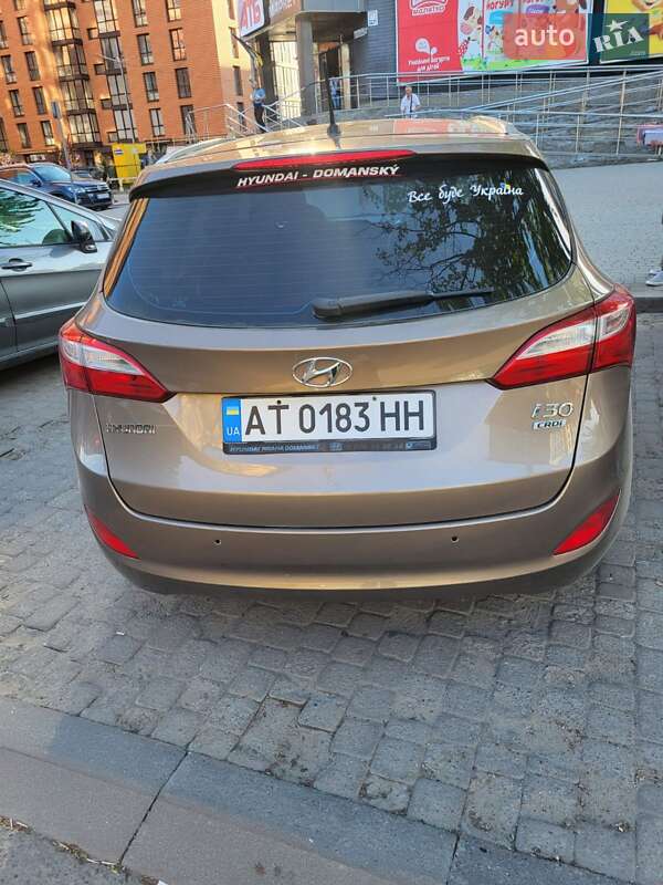 Универсал Hyundai i30 2015 в Калуше