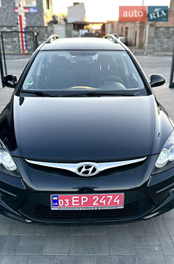 Универсал Hyundai i30 2010 в 