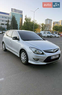 Хэтчбек Hyundai i30 2011 в Одессе