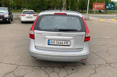 Универсал Hyundai i30 2008 в 