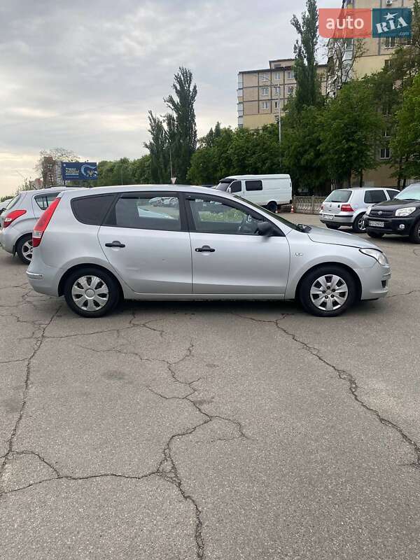 Універсал Hyundai i30 2008 в Києві