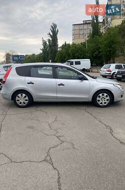 Универсал Hyundai i30 2008 в 