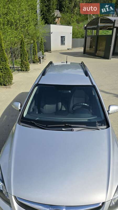 Універсал Hyundai i30 2012 в Яремчі