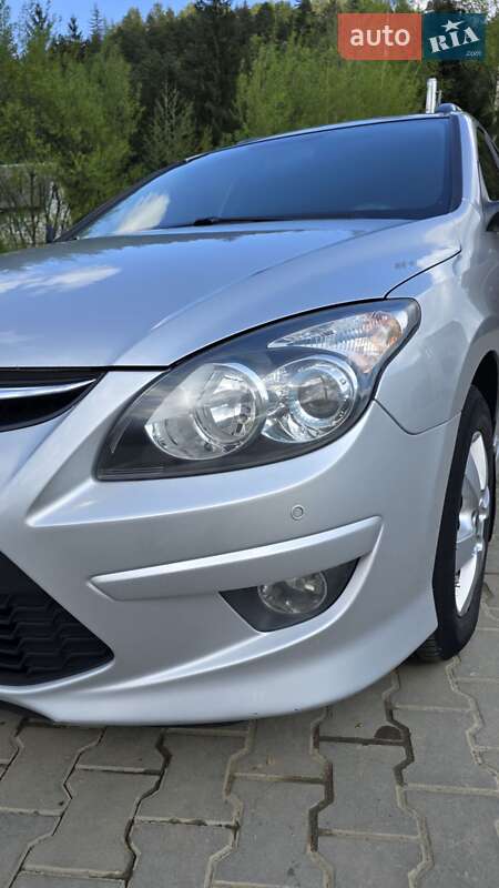 Універсал Hyundai i30 2012 в Яремчі