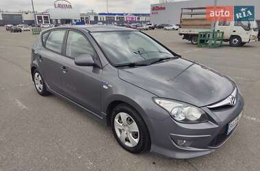 Хетчбек Hyundai i30 2010 в Києві