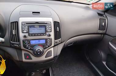 Универсал Hyundai i30 2008 в 