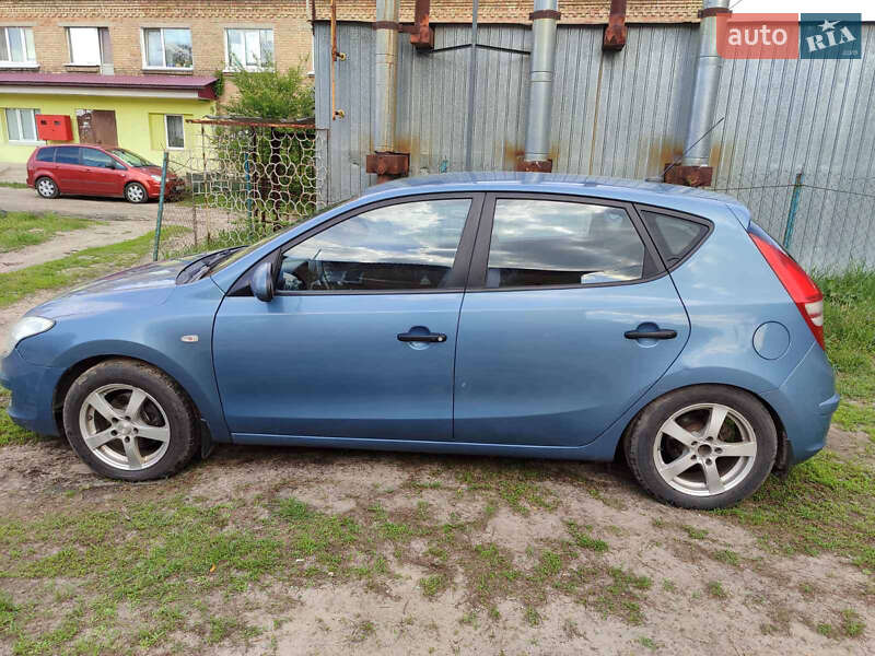 Хэтчбек Hyundai i30 2007 в Киеве