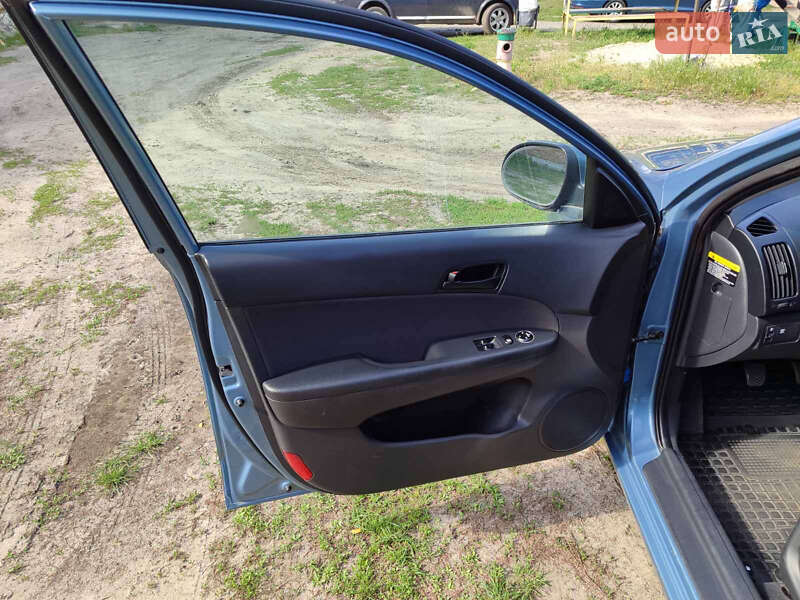 Хэтчбек Hyundai i30 2007 в Киеве