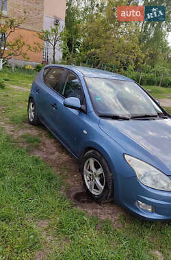 Хэтчбек Hyundai i30 2007 в 