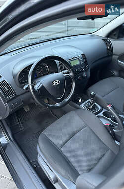 Універсал Hyundai i30 2009 в 