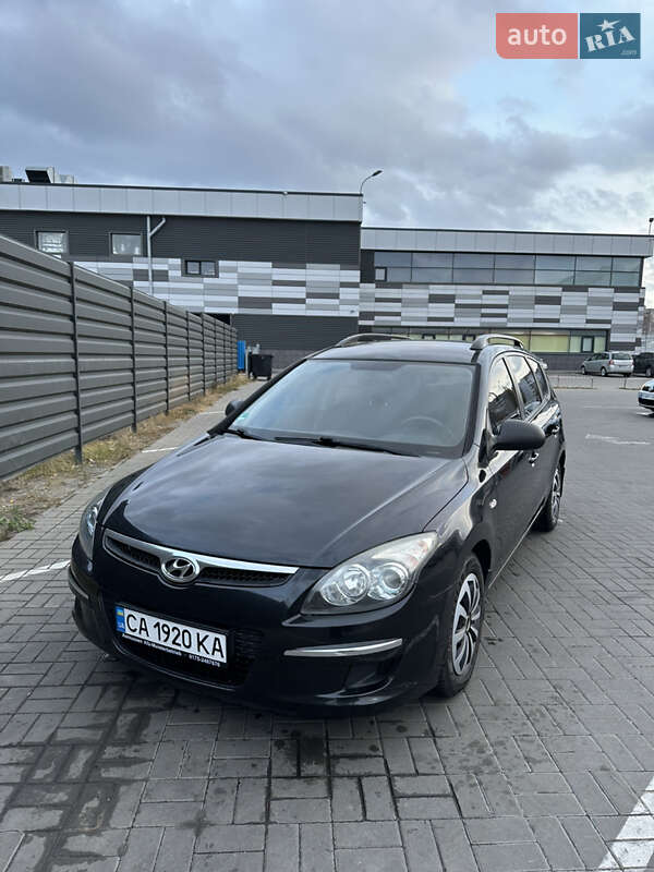 Універсал Hyundai i30 2009 в 