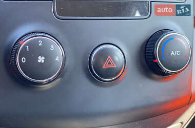 Хэтчбек Hyundai i30 2010 в 