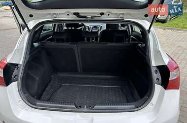 Хэтчбек Hyundai i30 2012 в 