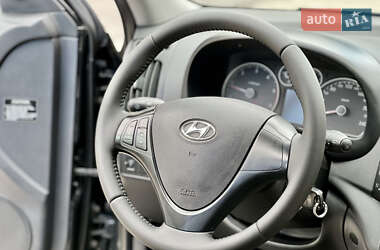 Универсал Hyundai i30 2010 в 