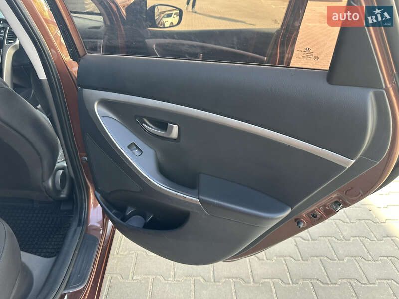 Хетчбек Hyundai i30 2013 в Хмельницькому