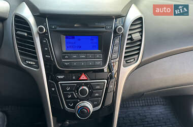 Хэтчбек Hyundai i30 2013 в 