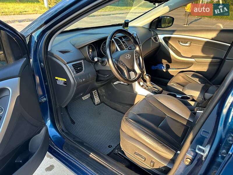 Хетчбек Hyundai i30 2014 в Синельниковому