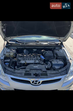 Универсал Hyundai i30 2008 в 