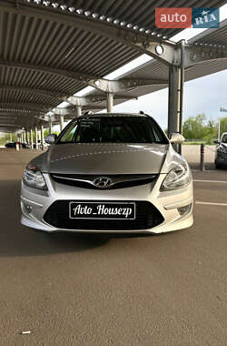 Универсал Hyundai i30 2012 в 