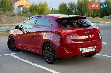 Хэтчбек Hyundai i30 2013 в 
