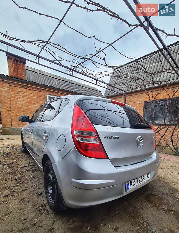 Хэтчбек Hyundai i30 2007 в Вороновице