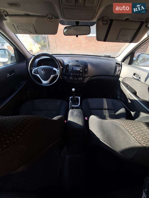 Хэтчбек Hyundai i30 2007 в Вороновице