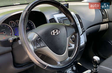 Универсал Hyundai i30 2009 в 