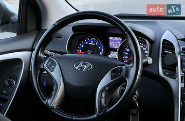 Хетчбек Hyundai i30 2013 в 