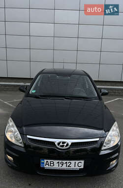 Хэтчбек Hyundai i30 2008 в Киеве