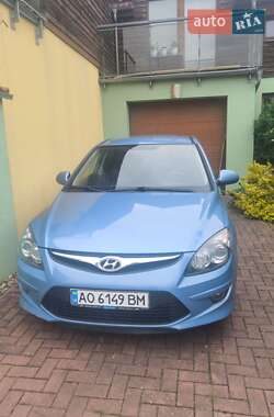 Хетчбек Hyundai i30 2011 в Іршаві