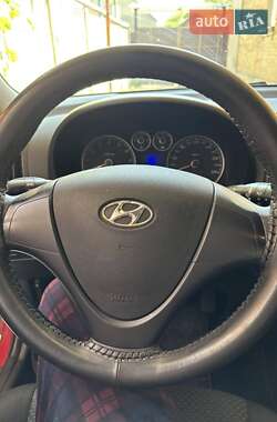 Хэтчбек Hyundai i30 2009 в 