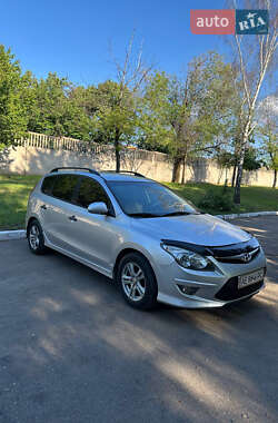 Универсал Hyundai i30 2011 в Кривом Роге
