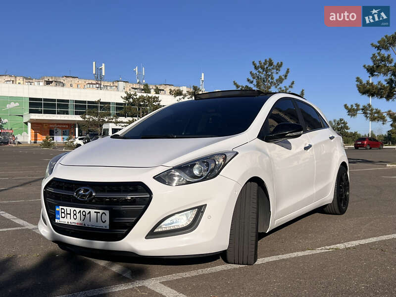 Хэтчбек Hyundai i30 2012 в Николаеве