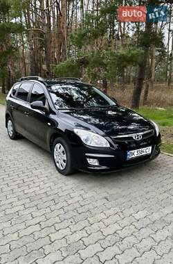 Универсал Hyundai i30 2009 в Костополе