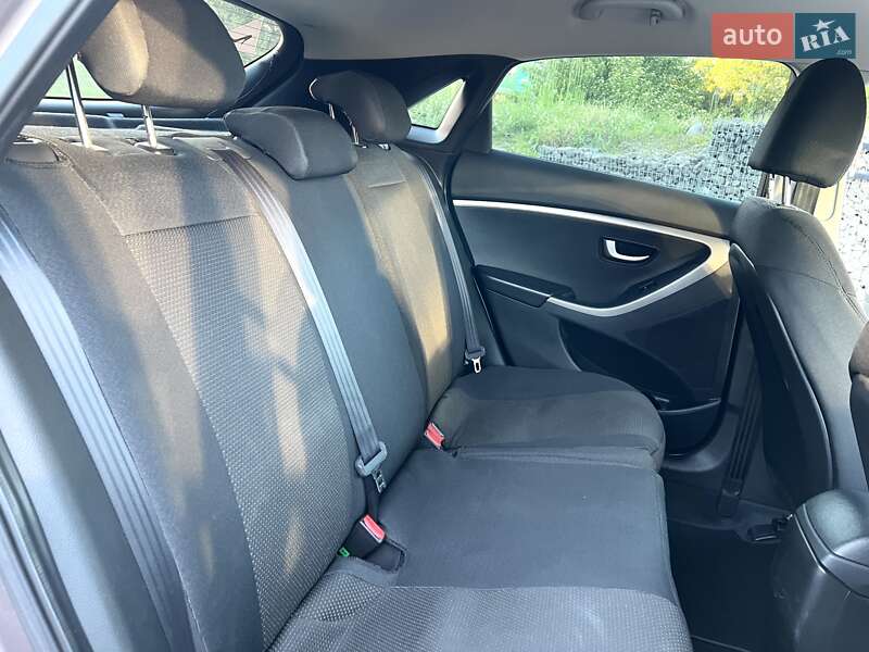 Хэтчбек Hyundai i30 2013 в Ивано-Франковске