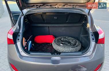 Хэтчбек Hyundai i30 2013 в 