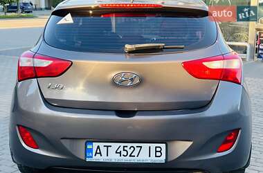 Хэтчбек Hyundai i30 2013 в 