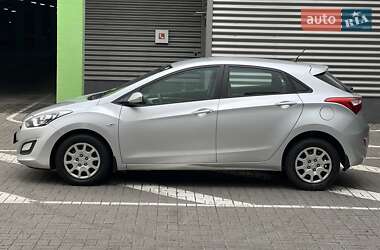 Хэтчбек Hyundai i30 2014 в 