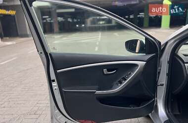 Хэтчбек Hyundai i30 2014 в 