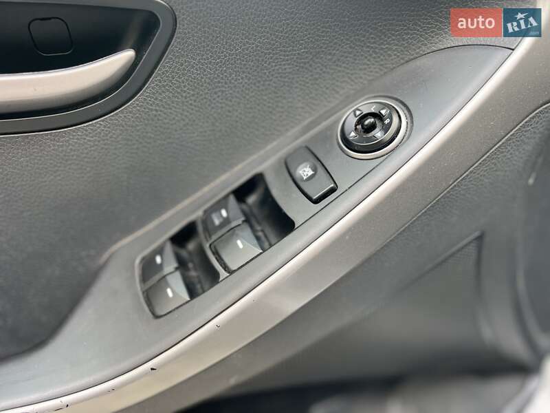 Хетчбек Hyundai i30 2014 в Києві