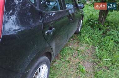 Хэтчбек Hyundai i30 2009 в 