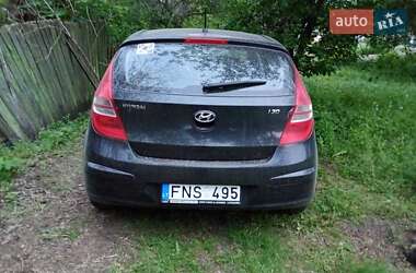 Хэтчбек Hyundai i30 2009 в 