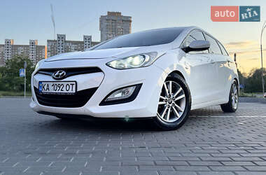 Универсал Hyundai i30 2013 в Киеве