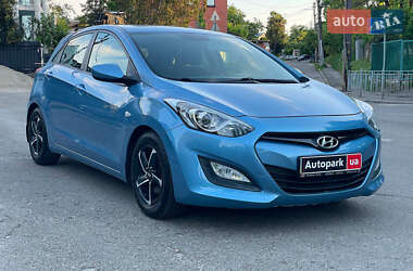 Хетчбек Hyundai i30 2013 в 
