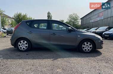 Хэтчбек Hyundai i30 2008 в 