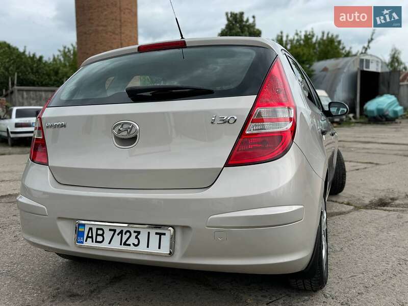 Хэтчбек Hyundai i30 2009 в Хмельницком