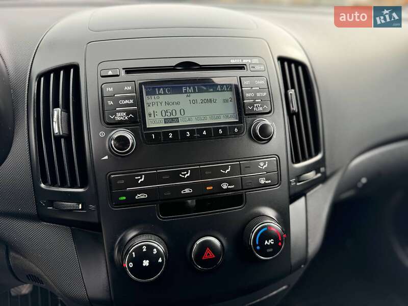 Хэтчбек Hyundai i30 2009 в Хмельницком
