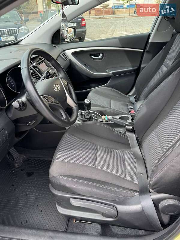 Универсал Hyundai i30 2012 в Харькове