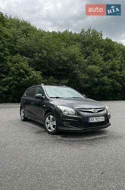 Хетчбек Hyundai i30 2010 в 