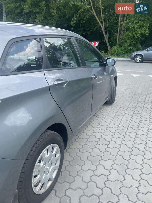 Универсал Hyundai i30 2013 в Василькове